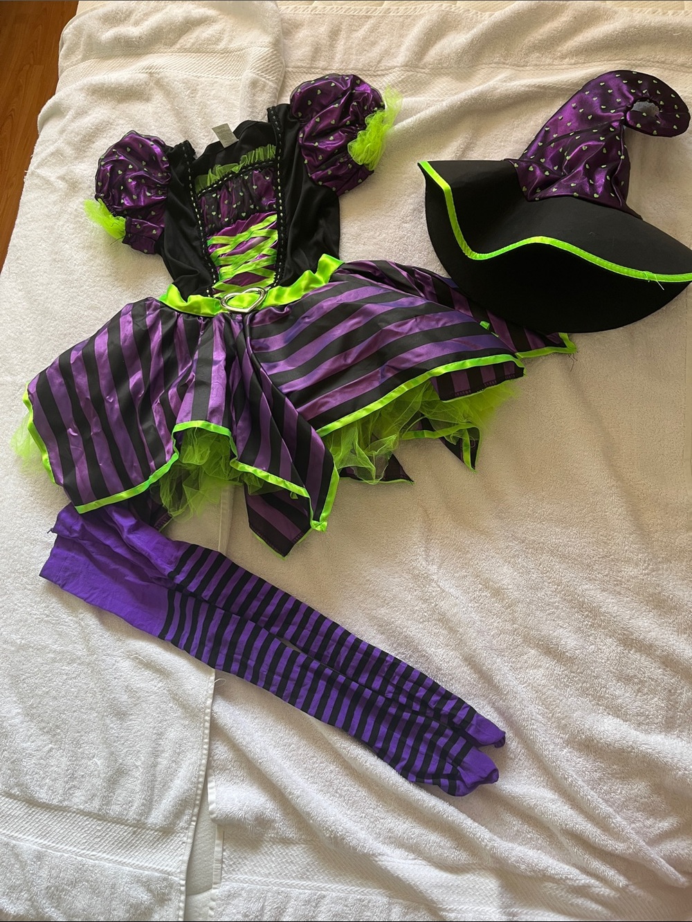 Pretty Potion Girls Costume for with Hat and Tights - Sz 6/6x